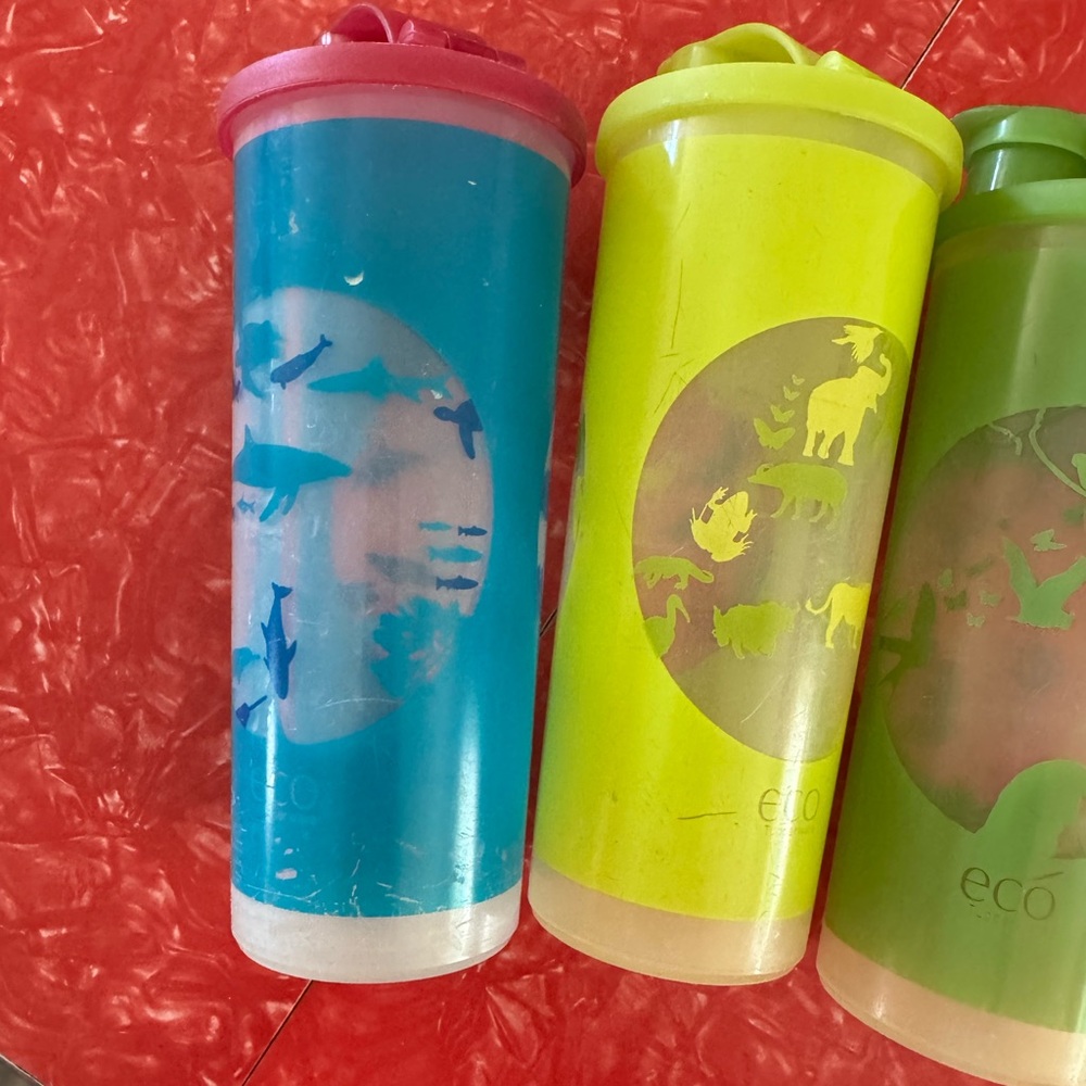 Tupperware Eco-Friendly Animal / Safari / Sealife Print Tumblers with Lids - Picture 4 of 7